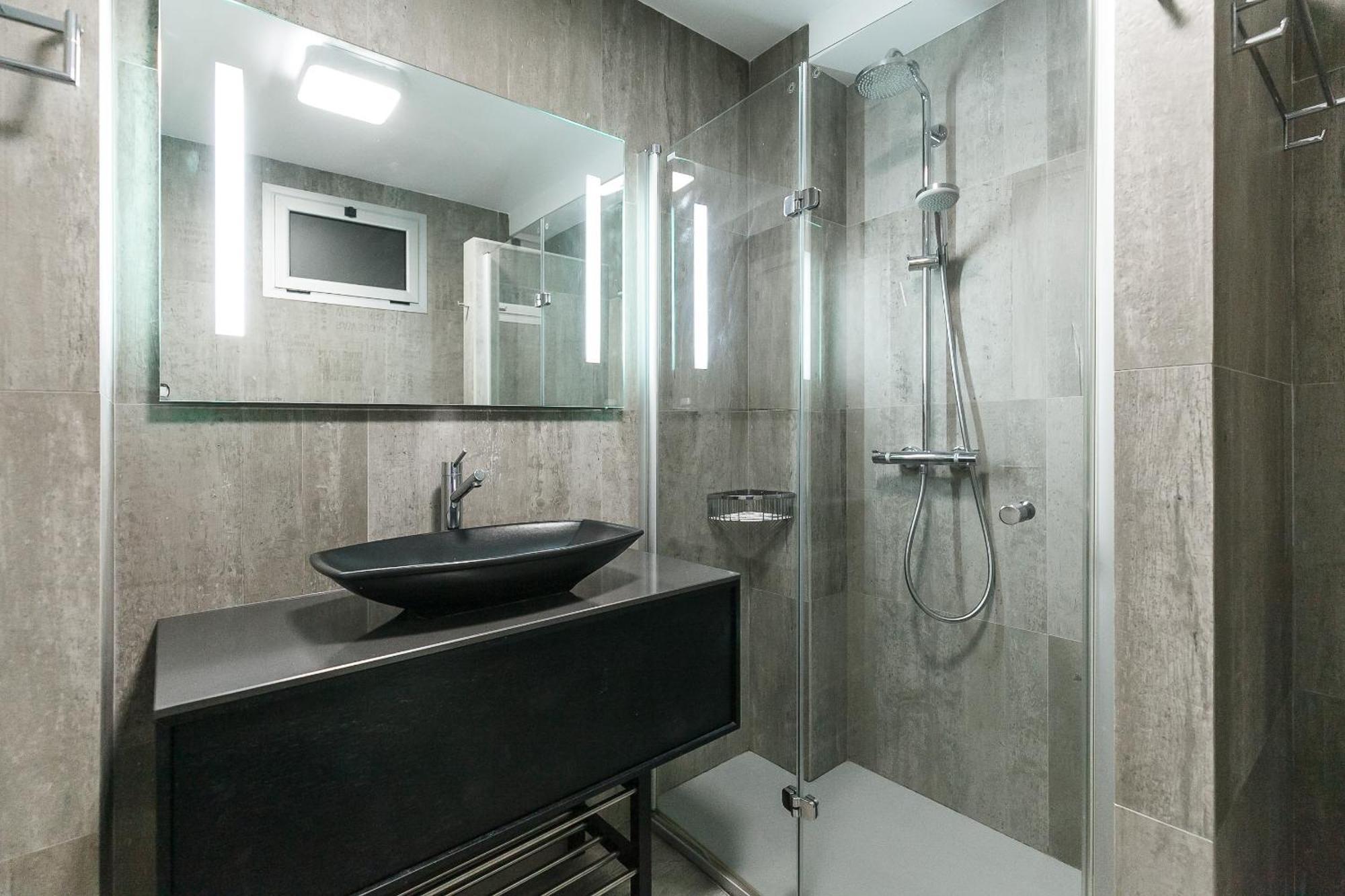 Uhc Alexis Family Apartments 萨洛 客房 照片